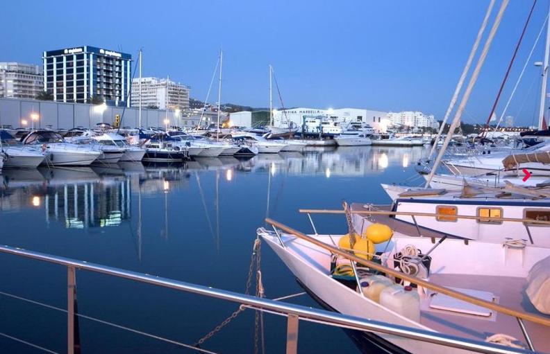 Cozy 2-Bed 2-Bathroom Apartment In Marbella Town Centre Exterior photo